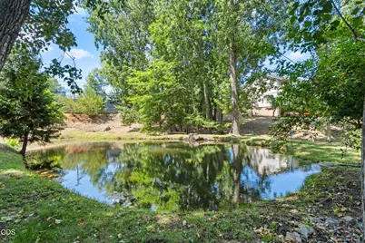 2277 Siskiyou Boulevard, Ashland, OR 97520 - Photo 31