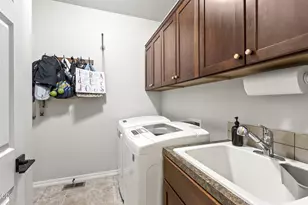 19772 Dry Canyon Ave, Bend, OR 97702 - Photo 33