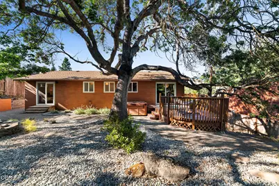 304 Clinton Street, Ashland, OR 97520 - Photo 23