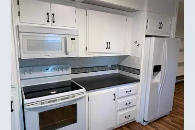 1055 N 5th Street #UNIT 43, Jacksonville, OR 97530 - Photo 9