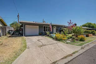 45 Ashley Pl, Central Point, OR 97502 - Photo 17