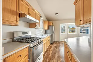 21326 Starling Dr, Bend, OR 97701 - Photo 7