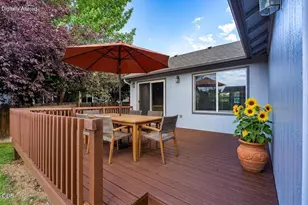 21326 Starling Dr, Bend, OR 97701 - Photo 3