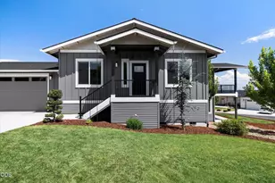 3525 SW Hillcrest Ct, Redmond, OR 97756 - Photo 5