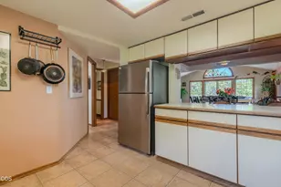 250 Sheridan St, Ashland, OR 97520 - Photo 11