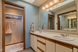 250 Sheridan St, Ashland, OR 97520 - Photo 21