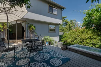 250 Sheridan Street, Ashland, OR 97520 - Photo 31