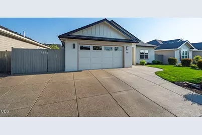 342 Kansas Drive, Medford, OR 97504 - Photo 3