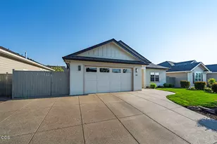 342 Kansas Dr, Medford, OR 97504 - Photo 3