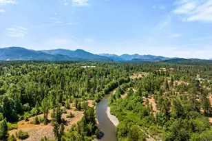 699 Pine Cone Dr, Cave Junction, OR 97523 - Photo 5