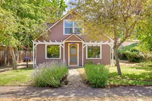 1040 E Main St, Ashland, OR 97520 - Photo 3