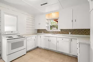 105 Maple St, Phoenix, OR 97535 - Photo 7