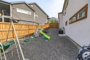 670 Forest Ridge Dr, Medford, OR 97504 - Photo 81