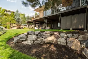 2083 NW Lemhi Pass Dr, Bend, OR 97703 - Photo 59