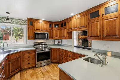 17760 Edmundson Road, Sisters, OR 97759 - Photo 15