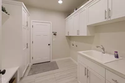 63137 Iner Loop, Bend, OR 97701 - Photo 33