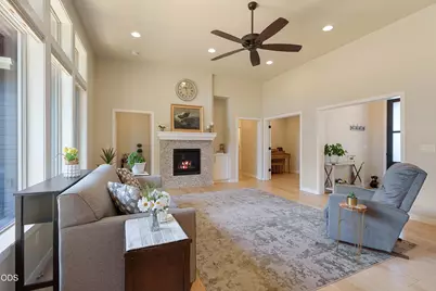 63137 Iner Loop, Bend, OR 97701 - Photo 9