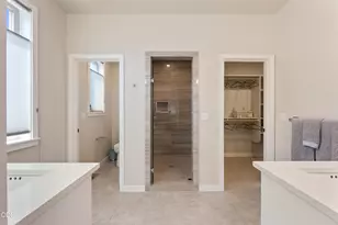63137 Iner Loop, Bend, OR 97701 - Photo 23