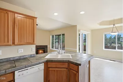 592 NE Redwood Avenue, Redmond, OR 97756 - Photo 7
