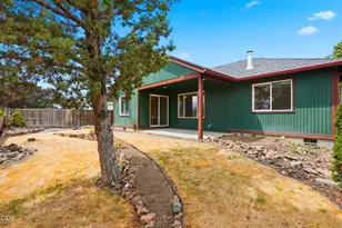 592 NE Redwood Ave, Redmond, OR 97756 - Photo 21