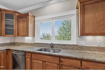 4303 Vineyard Terrace, Medford, OR 97504 - Photo 9