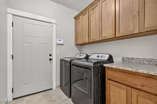 4303 Vineyard Terrace, Medford, OR 97504 - Photo 25