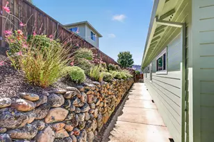 4303 Vineyard Terrace, Medford, OR 97504 - Photo 35