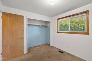 7680 Gladstone Ave, White City, OR 97503 - Photo 23