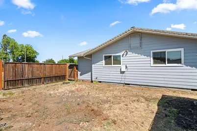7680 Gladstone Avenue, White City, OR 97503 - Photo 27