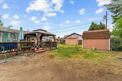 5545 Sylvia Avenue, Klamath Falls, OR 97603 - Photo 11