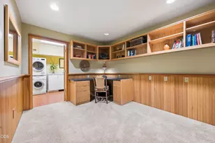 56648 Lunar Dr, Bend, OR 97707 - Photo 43