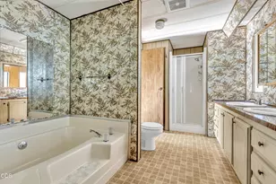 2385 Table Rock Rd, Medford, OR 97501 - Photo 11
