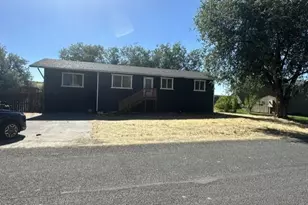 3025 Greenleaf, Malin, OR 97632 - Photo 1