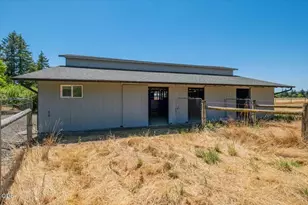 7683 Parker Ln SE, Turner, OR 97392 - Photo 5
