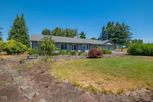 7683 Parker Ln SE, Turner, OR 97392 - Photo 9
