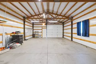 1140 Morningside Ln, Klamath Falls, OR 97603 - Photo 33