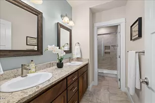 965 Camelot Dr, Ashland, OR 97520 - Photo 19