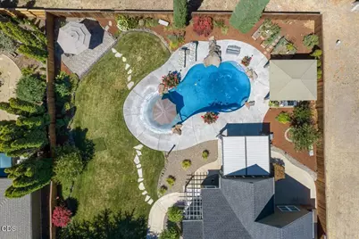 345 Meadow Lark Way, Central Point, OR 97502 - Photo 3