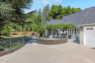 345 Meadow Lark Way, Central Point, OR 97502 - Photo 31