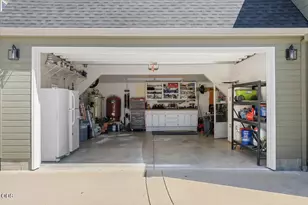 345 Meadow Lark Way, Central Point, OR 97502 - Photo 27