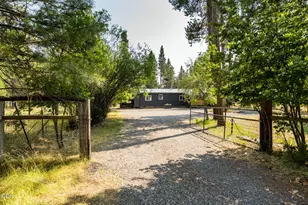 17265 Canvas Back Dr, Bend, OR 97707 - Photo 39