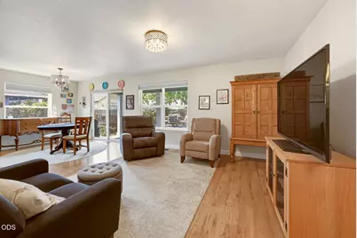 649 Spring Valley Drive, Medford, OR 97501 - Photo 17