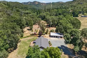 1943 Wards Creek Rd, Rogue River, OR 97537 - Photo 3