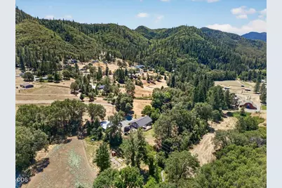 1943 Wards Creek Road, Rogue River, OR 97537 - Photo 43