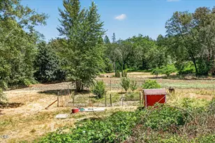1943 Wards Creek Rd, Rogue River, OR 97537 - Photo 29