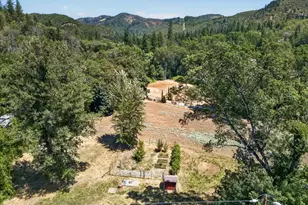 1943 Wards Creek Rd, Rogue River, OR 97537 - Photo 39