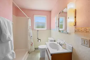 1650 Grand Ave, Medford, OR 97504 - Photo 13