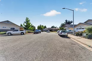 1162 Westerly Ct, Grants Pass, OR 97527 - Photo 31