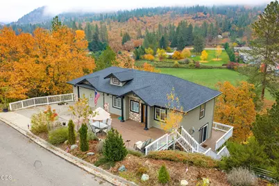 1550 Panoramic Loop, Grants Pass, OR 97527 - Photo 1