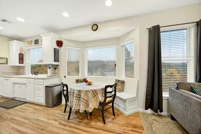 1550 Panoramic Loop, Grants Pass, OR 97527 - Photo 3
